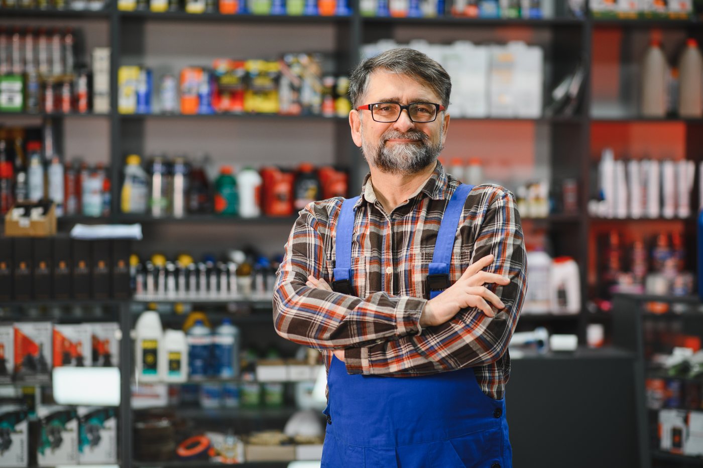 Tienda de Auto Repuestos SAE con amplio stock de repuestos